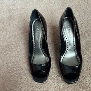 Women's Heels BCB Girls Black Shiny Open Toe Size 6M Heels 3 1/2